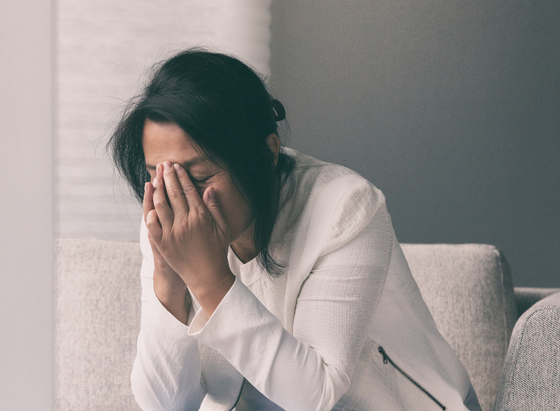ketamine-detox-distressed-woman