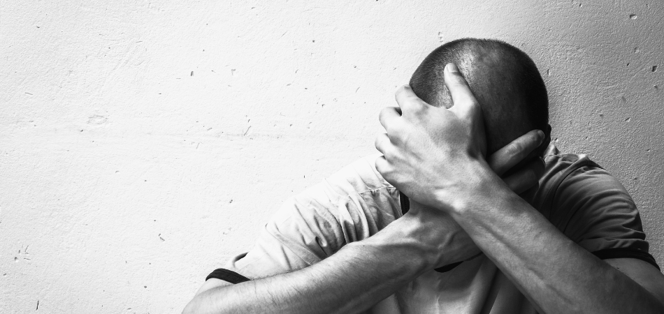 addiction-depressed-man