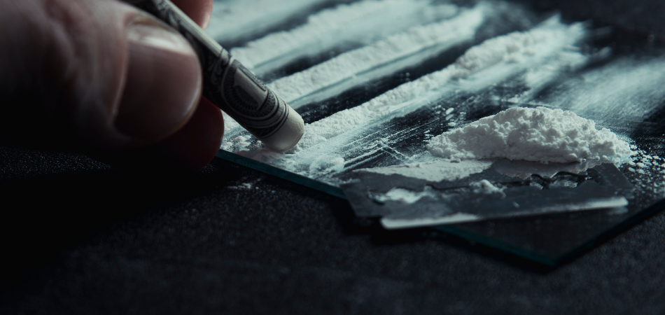 cocaine-overdose-lines-of-cocaine